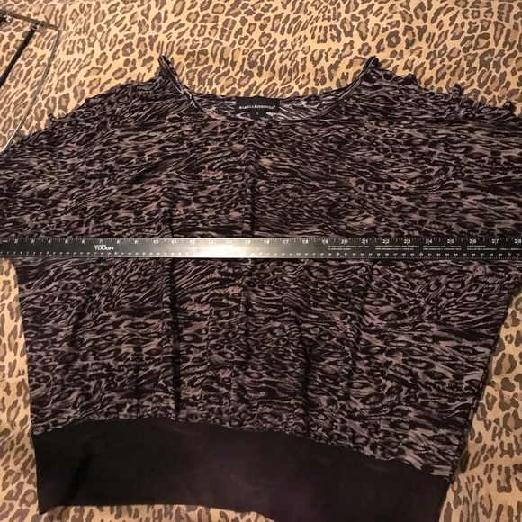 ISABELLA RODRIQUEZ  animal print w/ lattice cut out 3/4  sleeves - Picture 7 of 13